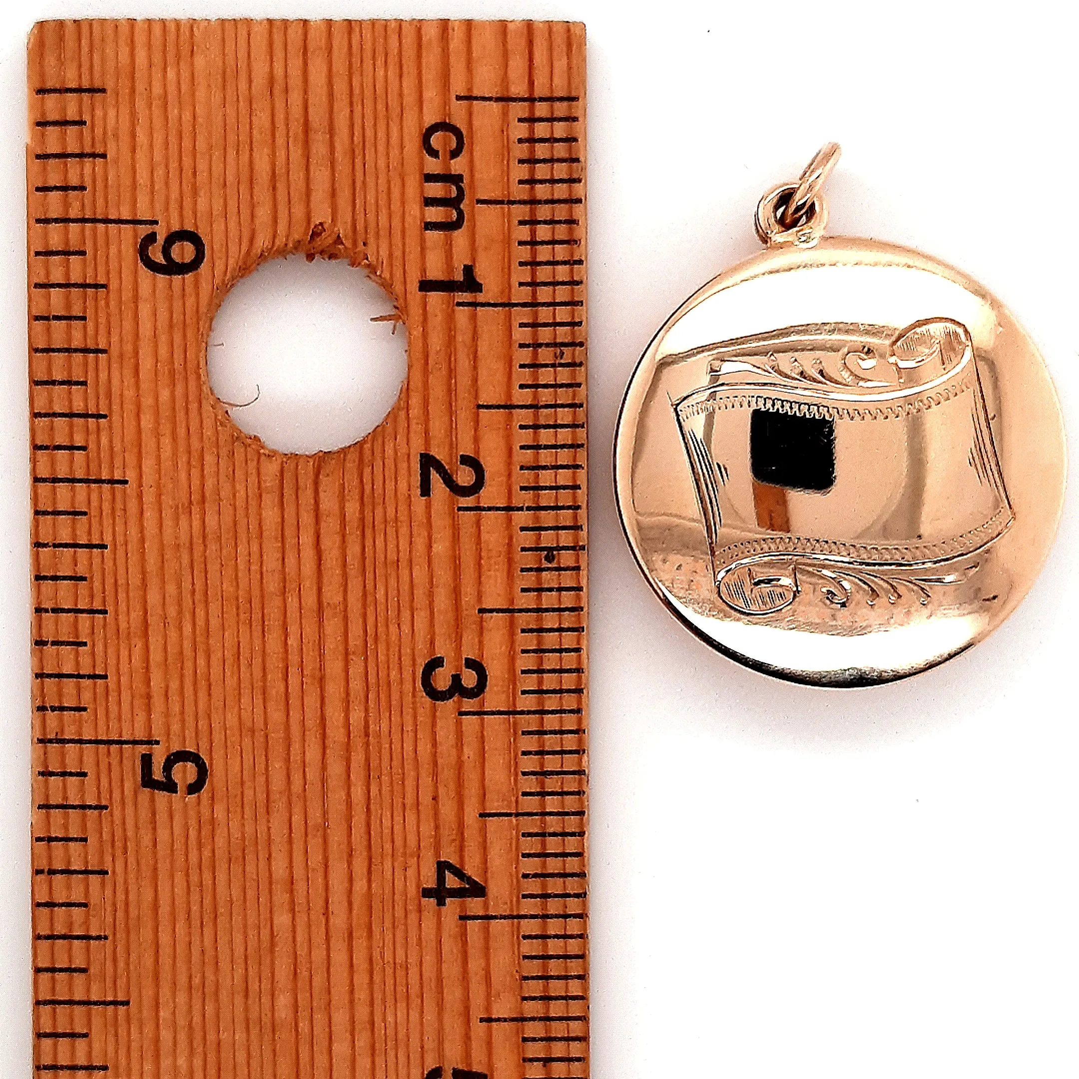 9ct Yellow Gold Locket Pendant