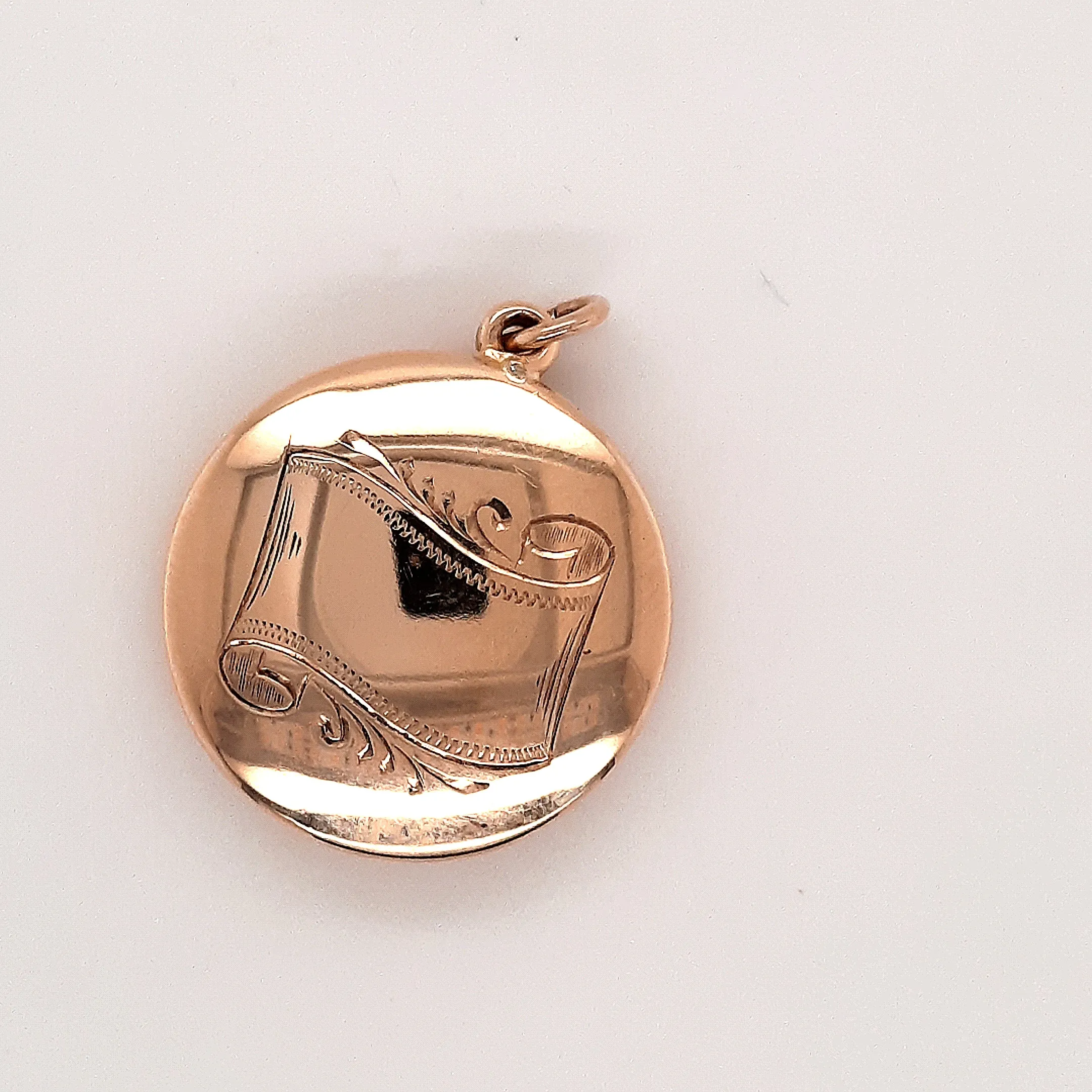9ct Yellow Gold Locket Pendant