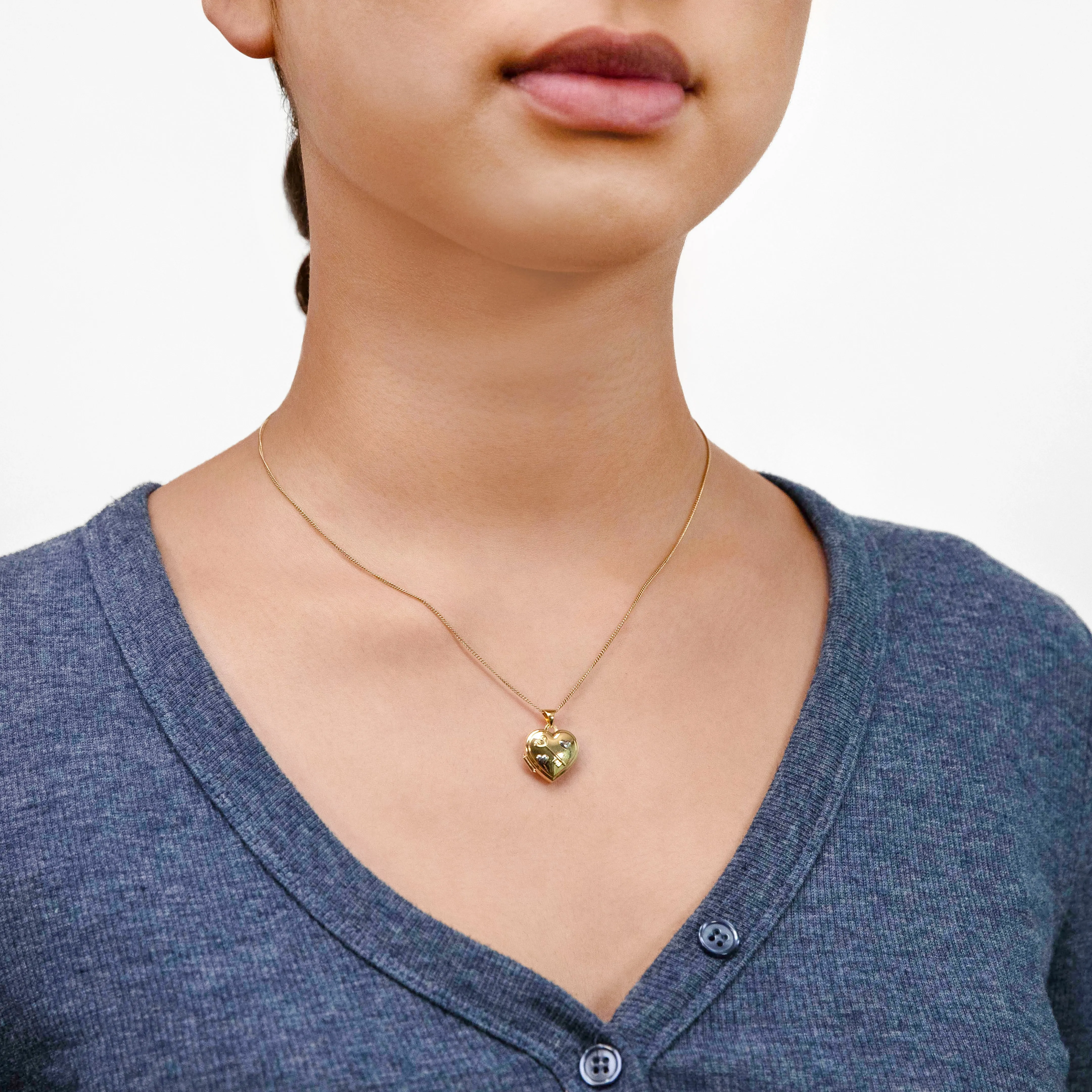 9ct Yellow Gold Silverfilled Engraved Heart Locket Pendant