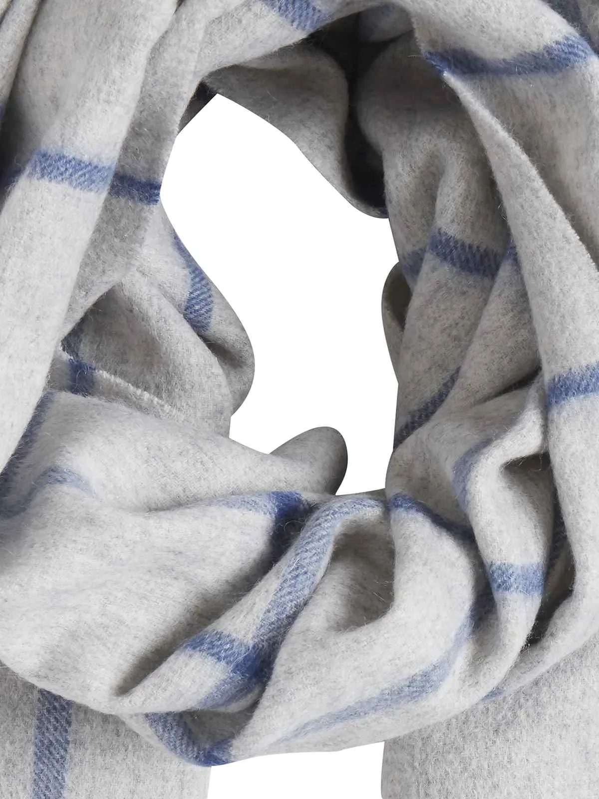 A Villa Scarf