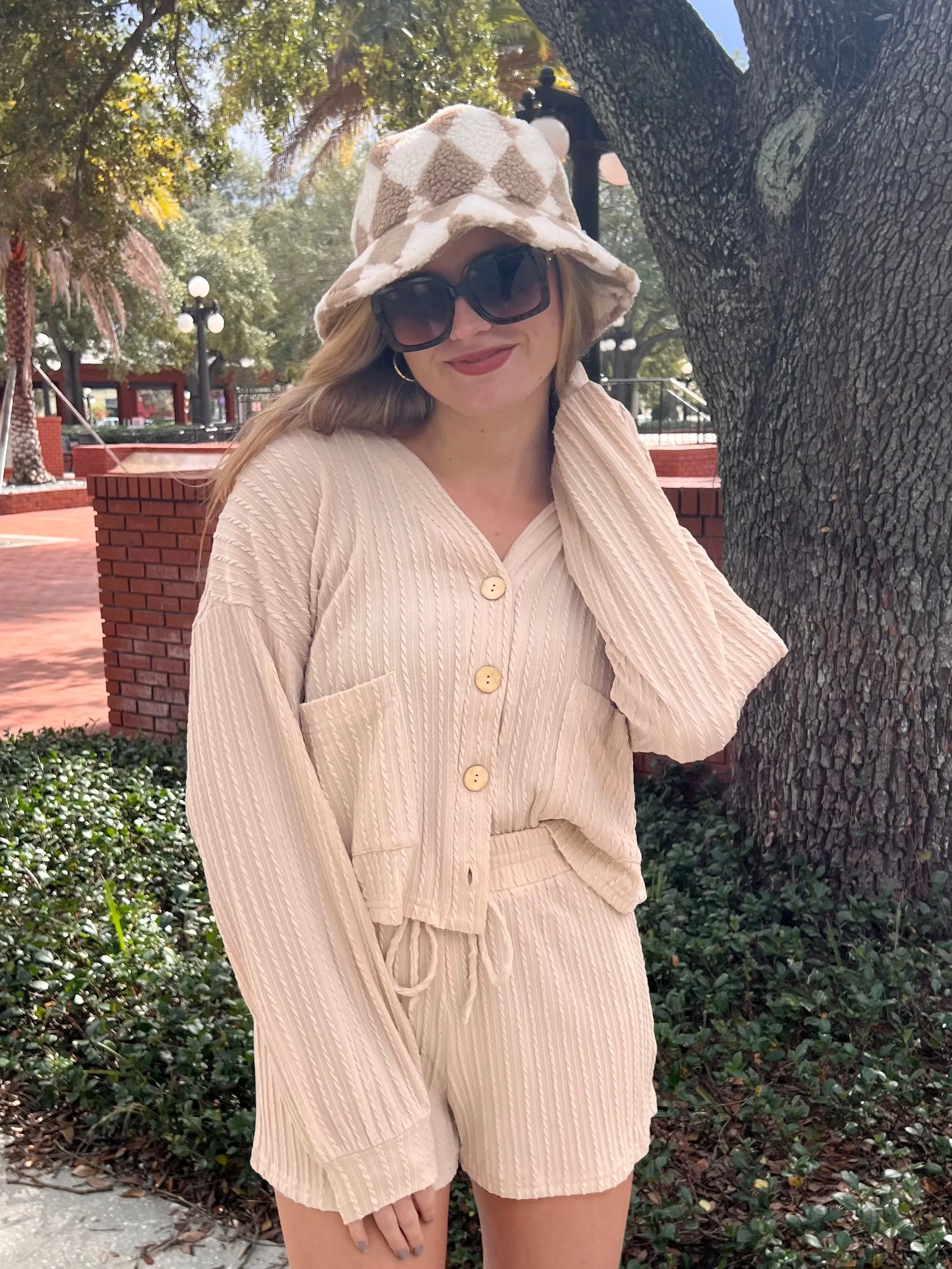 ADA BUCKET HAT IN KHAKI