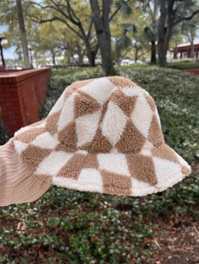 ADA BUCKET HAT IN KHAKI