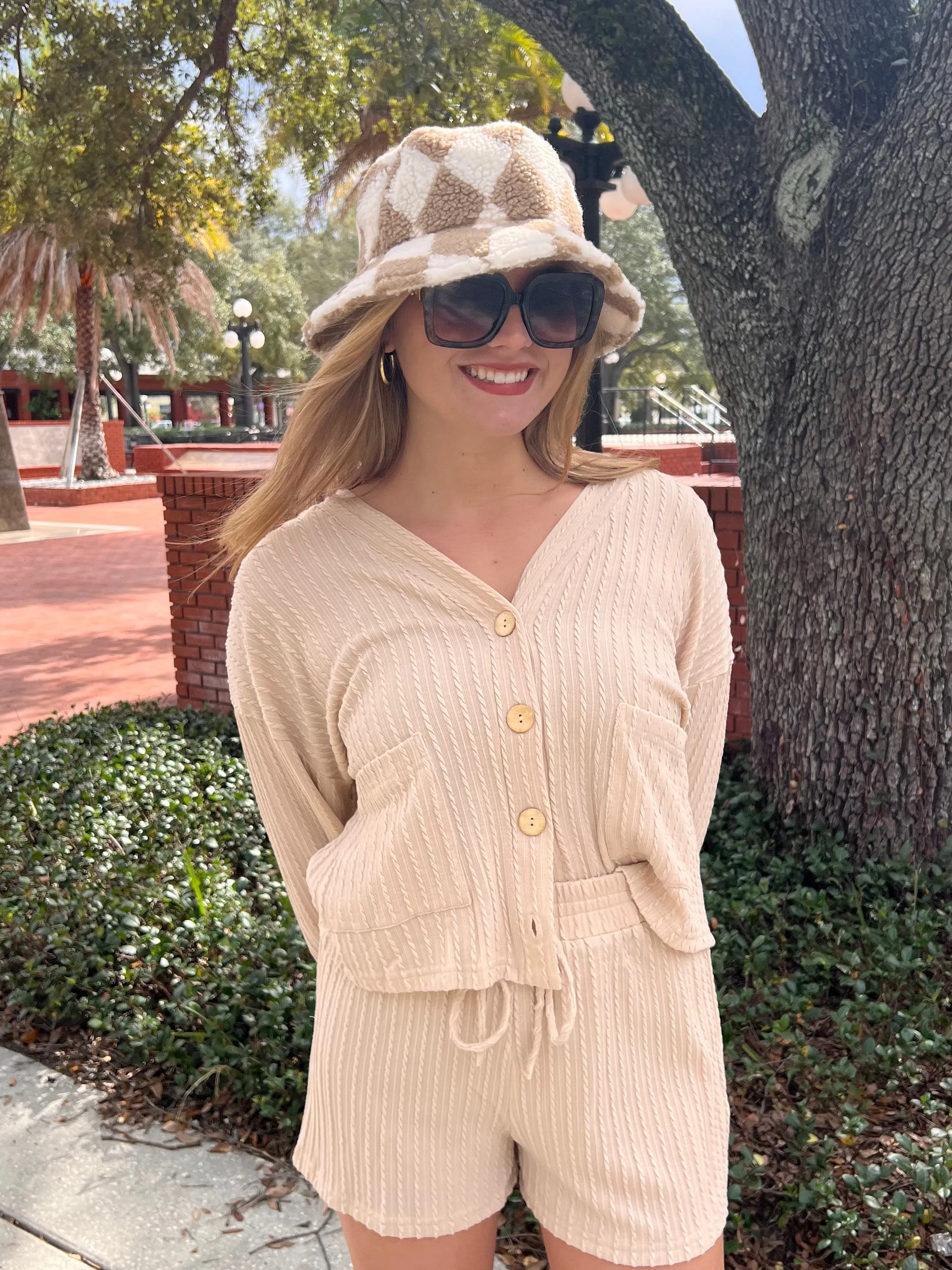 ADA BUCKET HAT IN KHAKI
