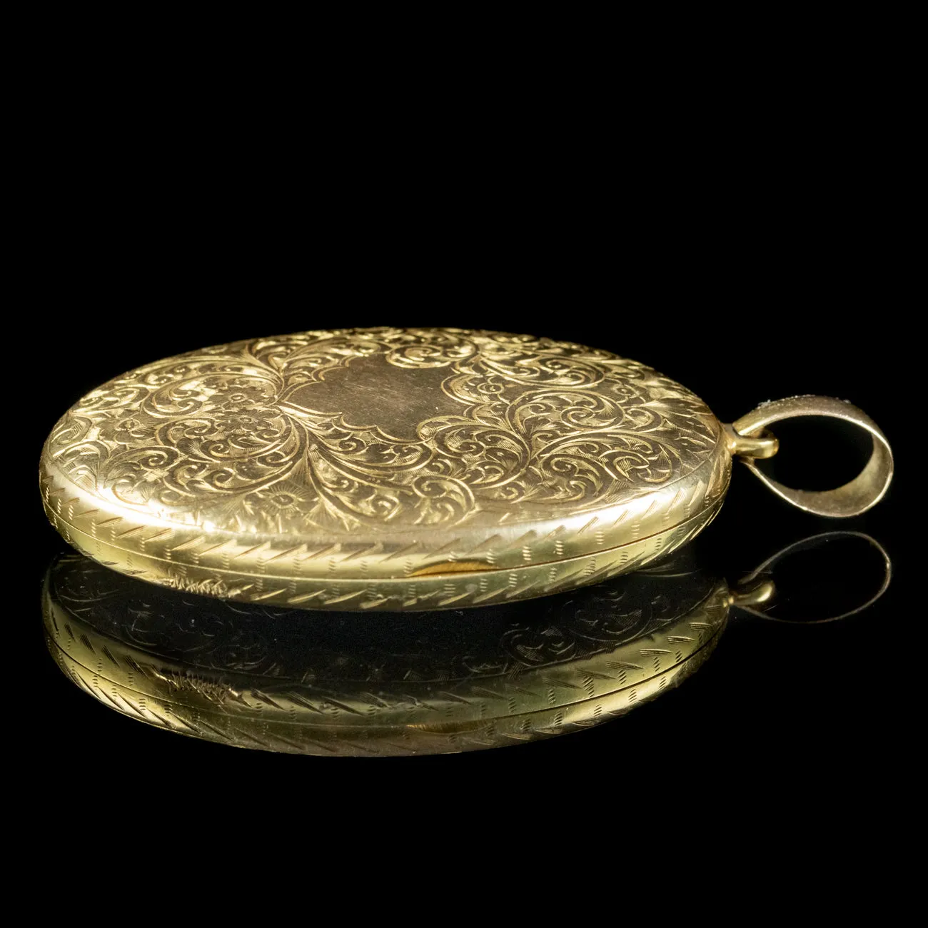 Antique Victorian Mourning Locket 15ct Gold Circa 1880