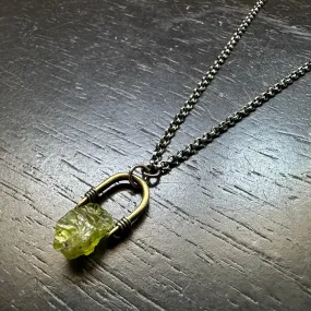 AUGUST PERIDOT Tiny Taliswoman Necklace