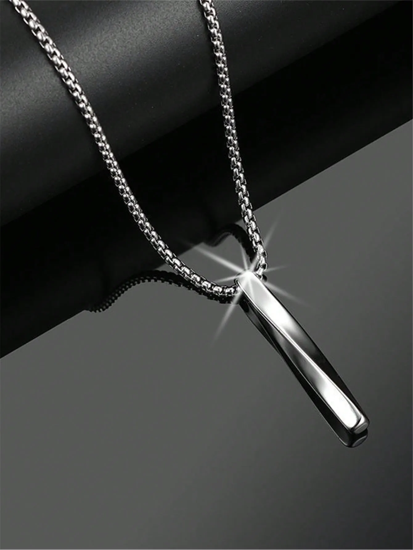 Fashionable Letter Detail Square Dial Quartz Watch & 1pc Pendant Necklace