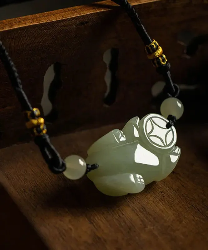 Fine Green Jade A Mythical Wild Animal Pendant Necklace ML0600