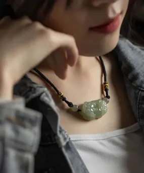 Fine Green Jade A Mythical Wild Animal Pendant Necklace ML0600