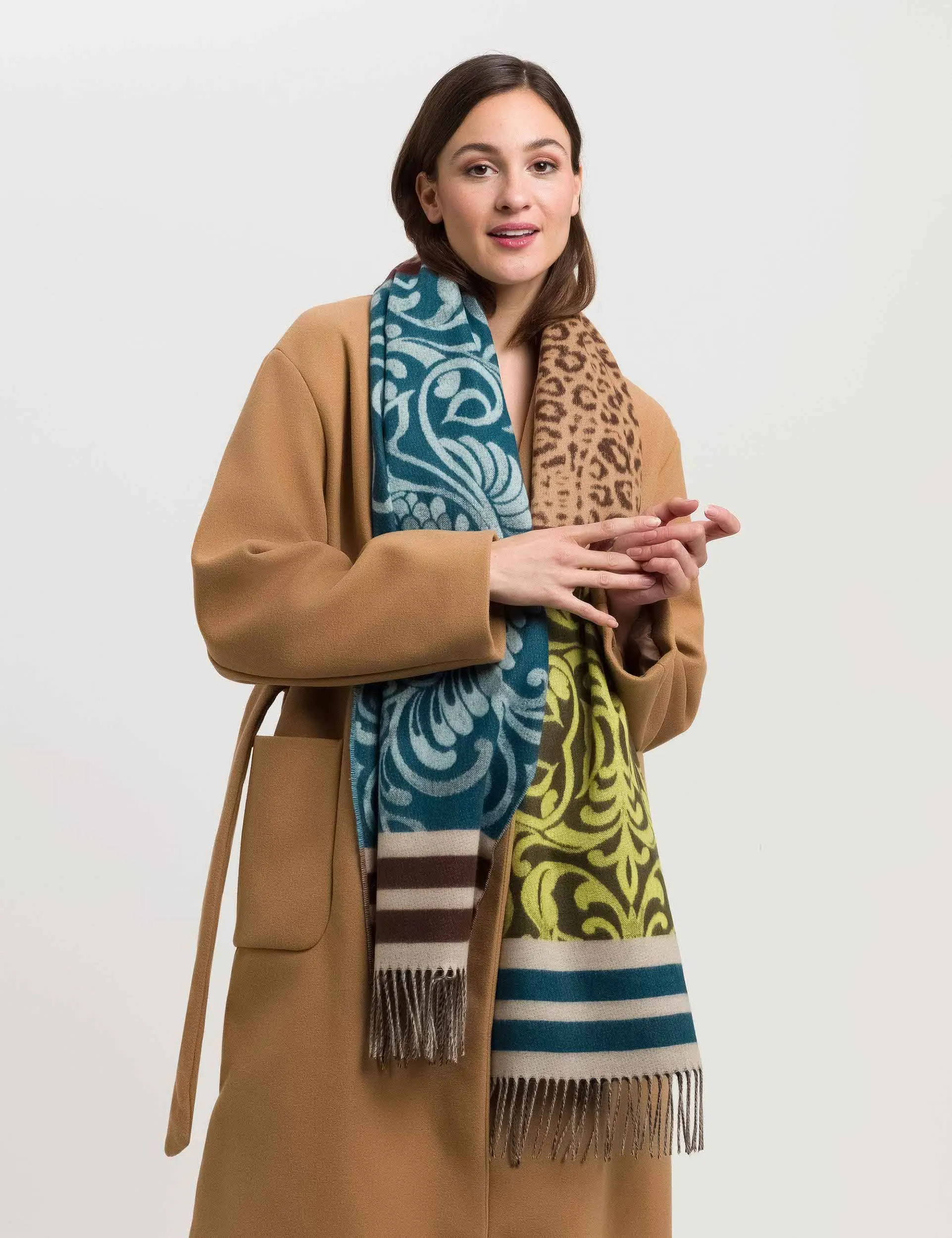 FRAAS - The Scarf Company - Leo Filagree Patchwork: Grey