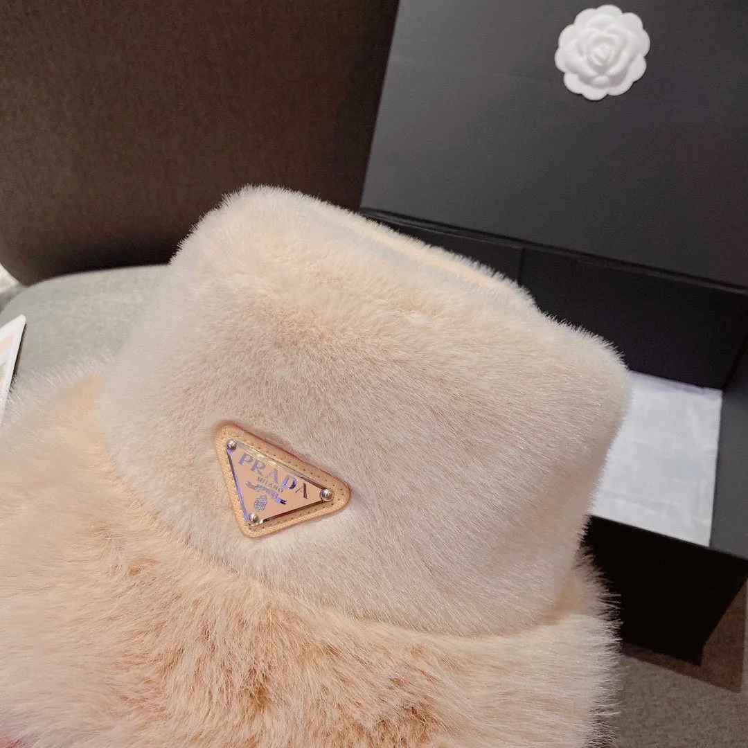 JW655 Prada Shearling Bucket Hat