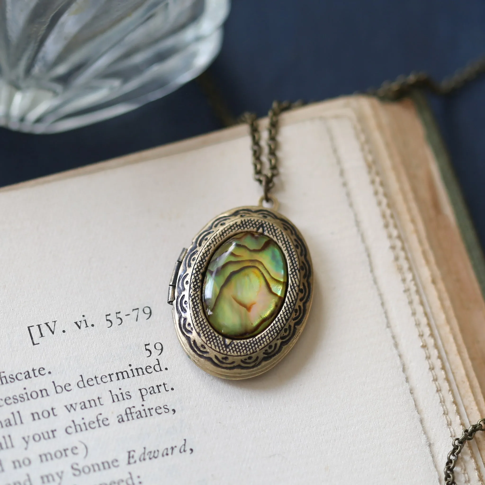 Oval Locket in Pink, Blue, Purple or Yellow Paua Shell