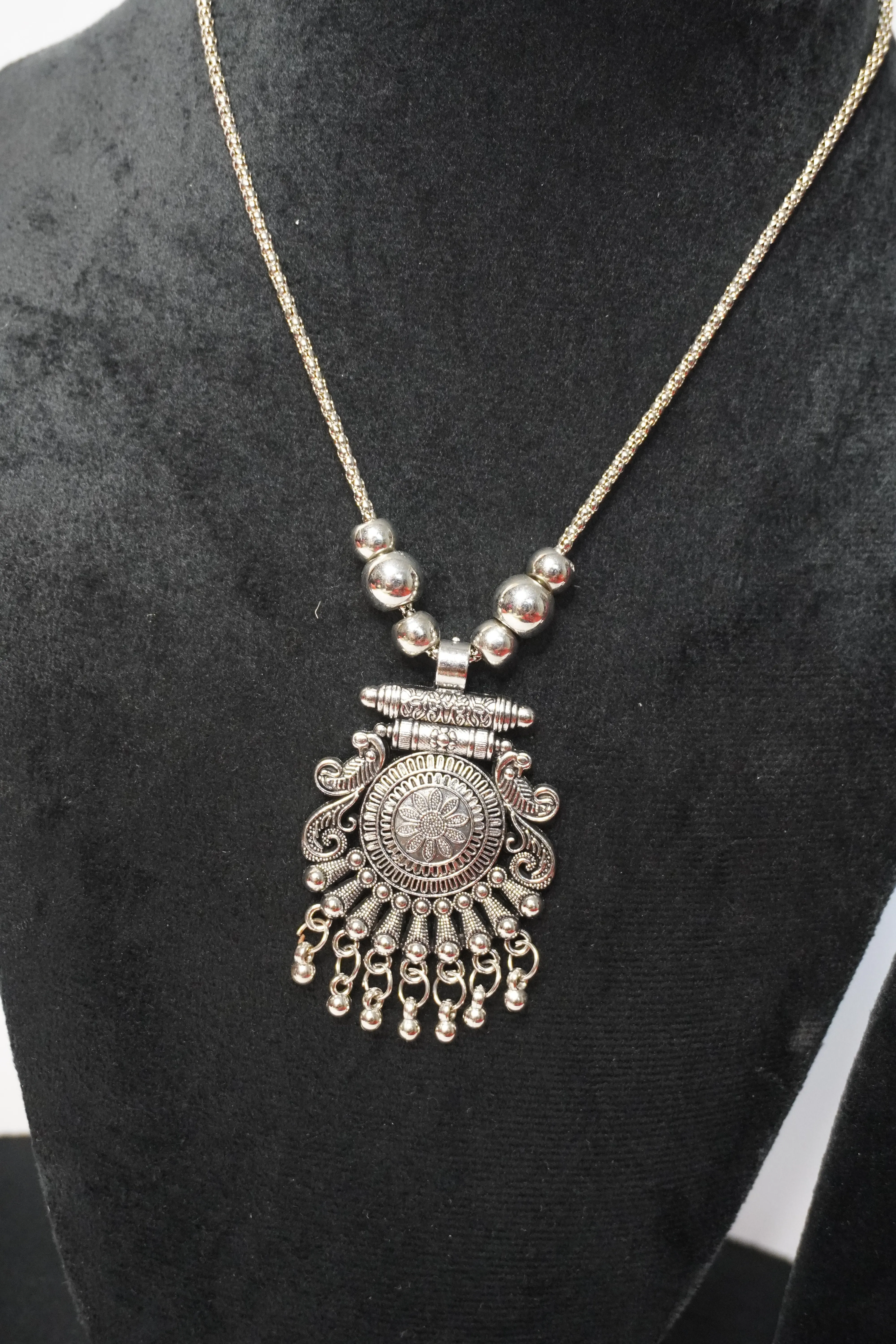 Oxidized Pendant Necklace