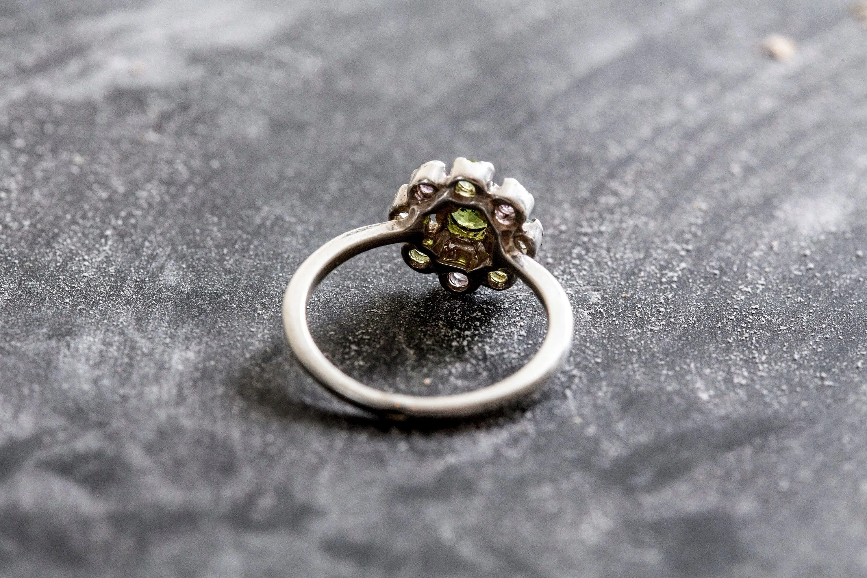 Peridot Flower Ring - Colorful Daisy Ring - Multistone Flower Ring