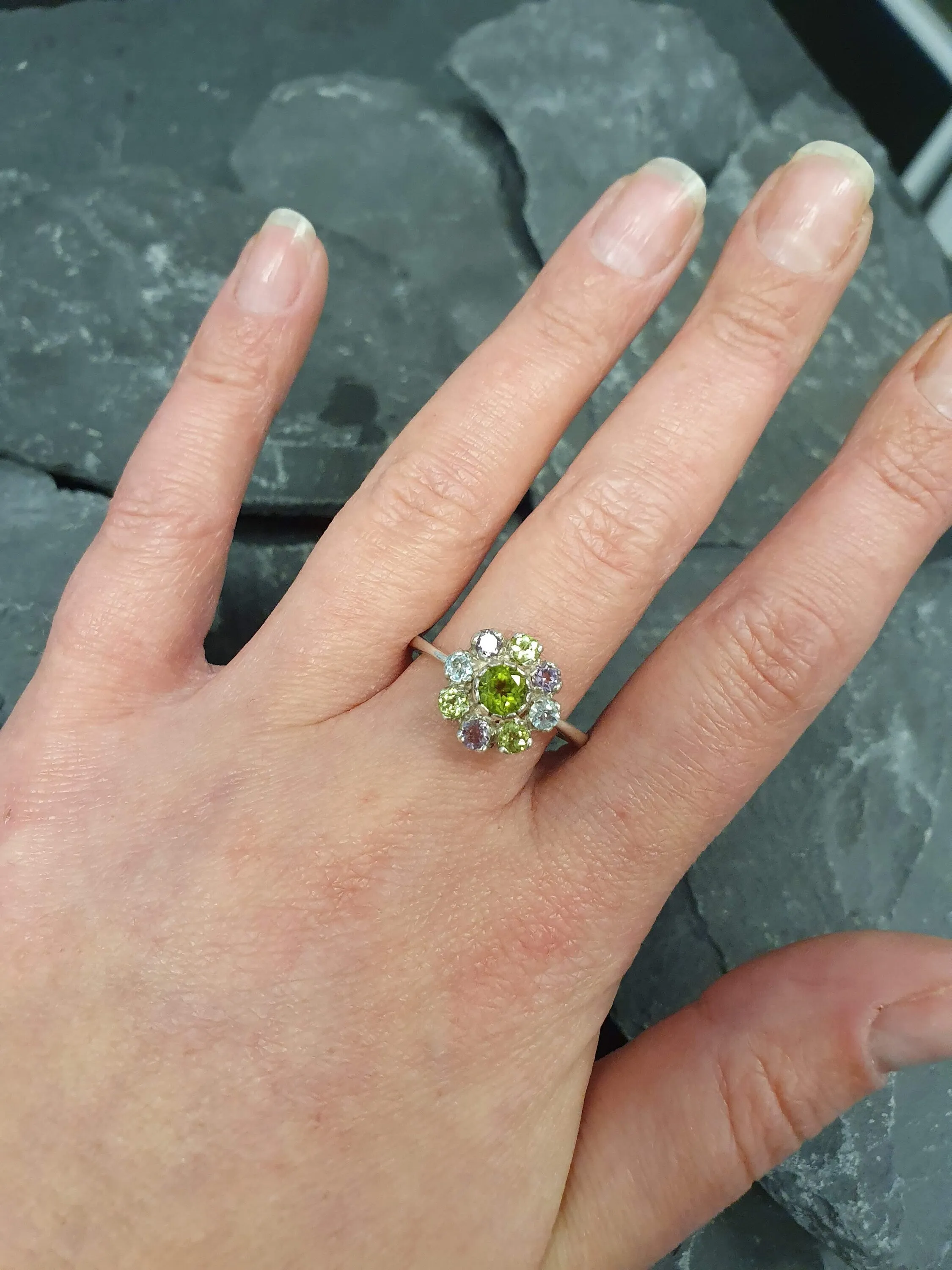 Peridot Flower Ring - Colorful Daisy Ring - Multistone Flower Ring