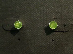 Peridot, Sterling Silver 5MM Stud Earrings