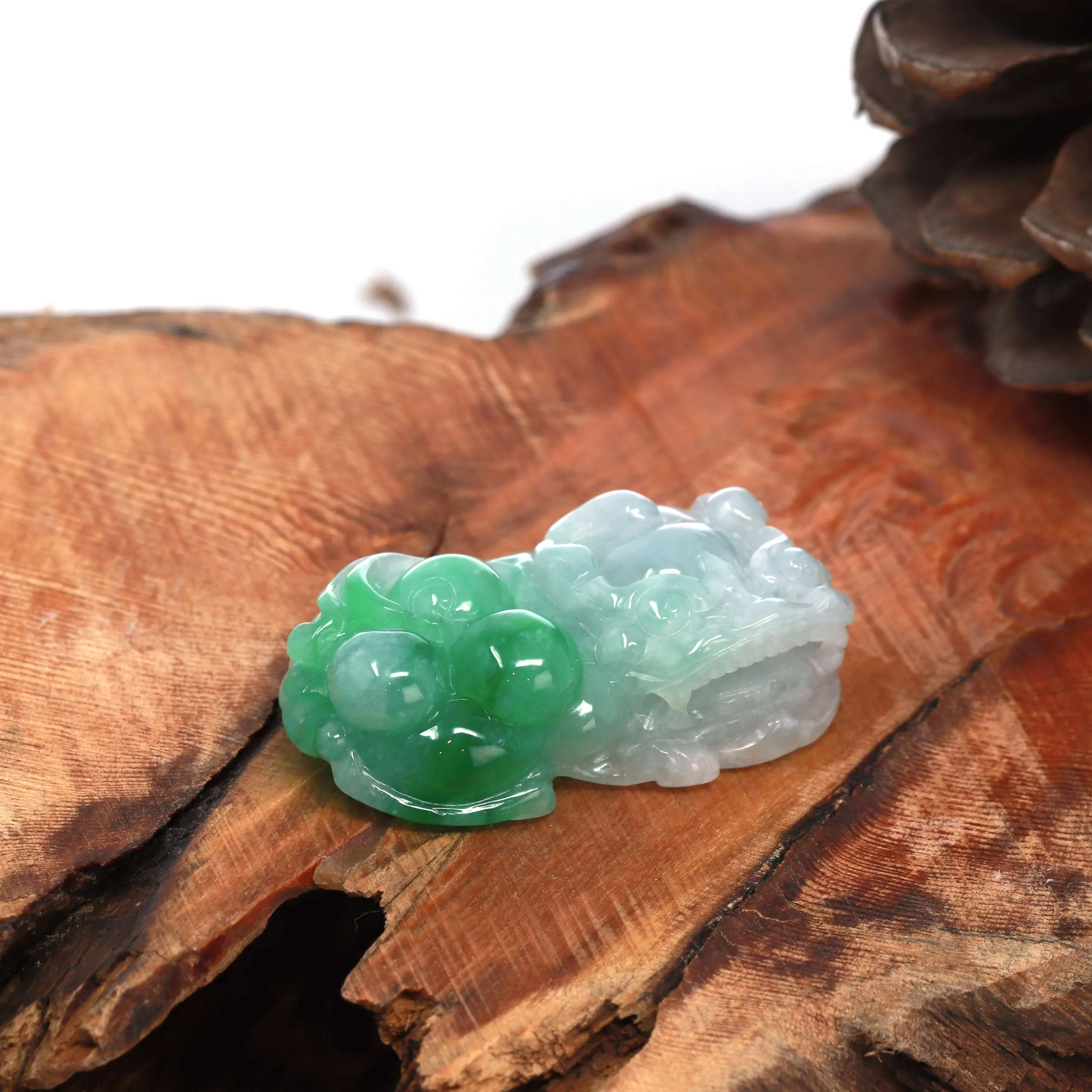 RealJade® High-End Pi Xiu Genuine Burmese Apple Green Jadeite Jade PiXiu Pendant Necklace (FengShui Lucky)