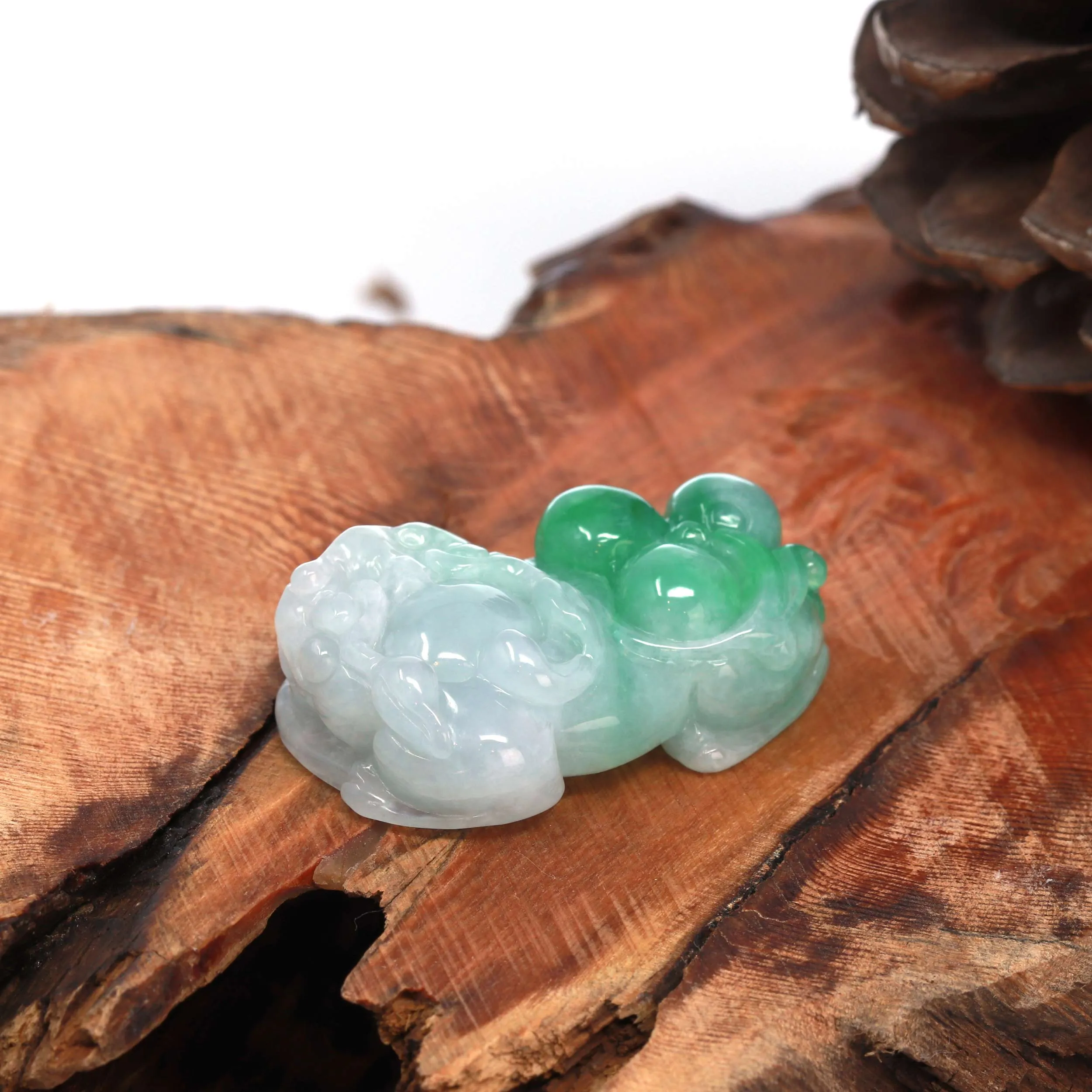 RealJade® High-End Pi Xiu Genuine Burmese Apple Green Jadeite Jade PiXiu Pendant Necklace (FengShui Lucky)
