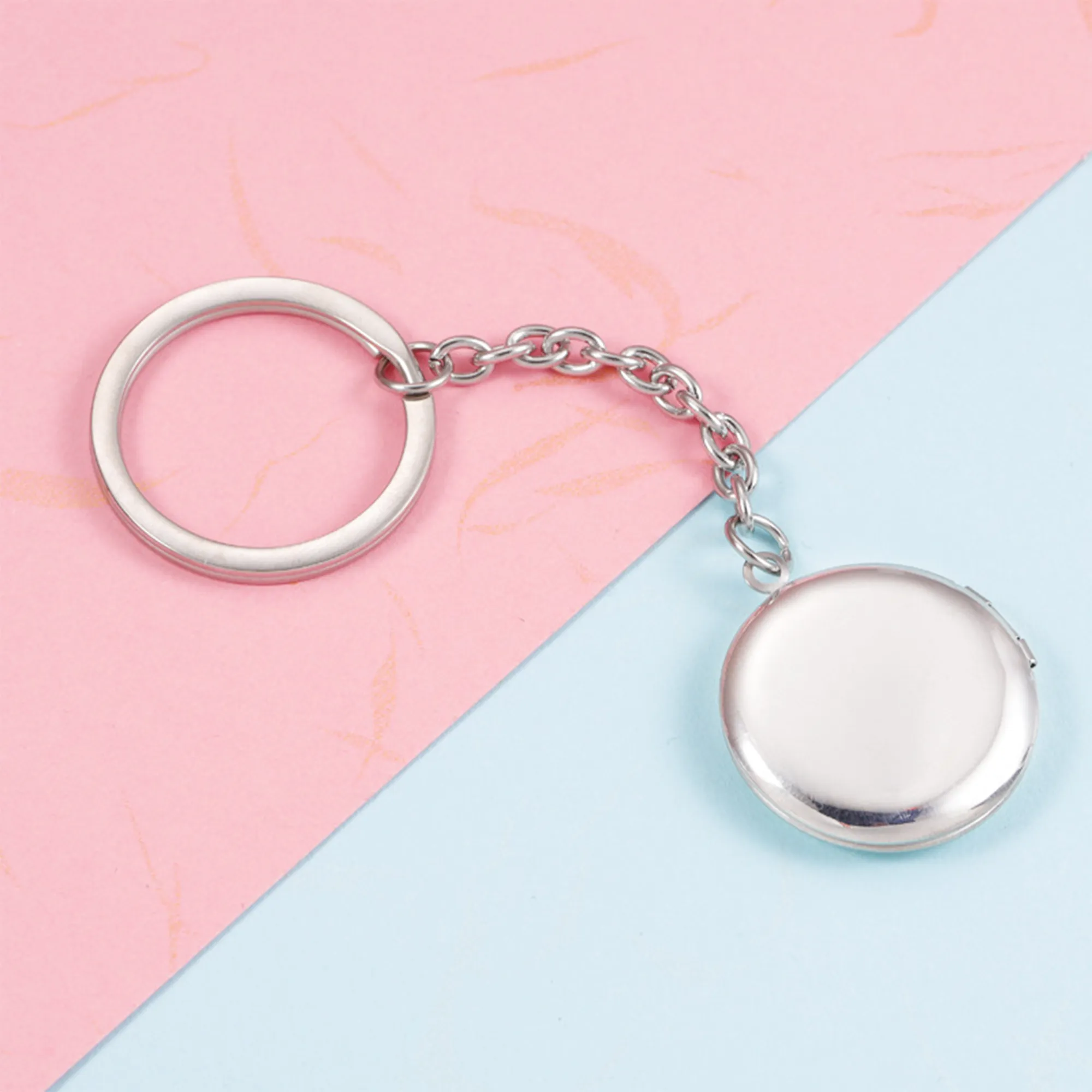 Round Shape Locket Keychain KCK 27