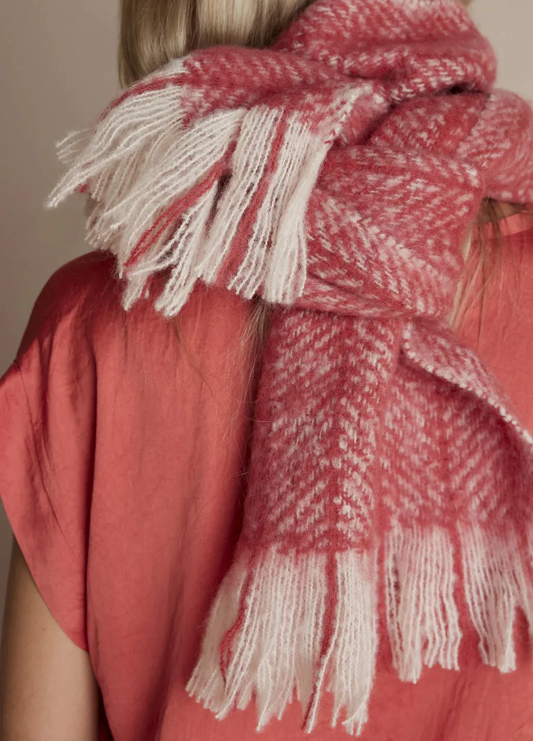 Summum Rouge Herringbone Scarf