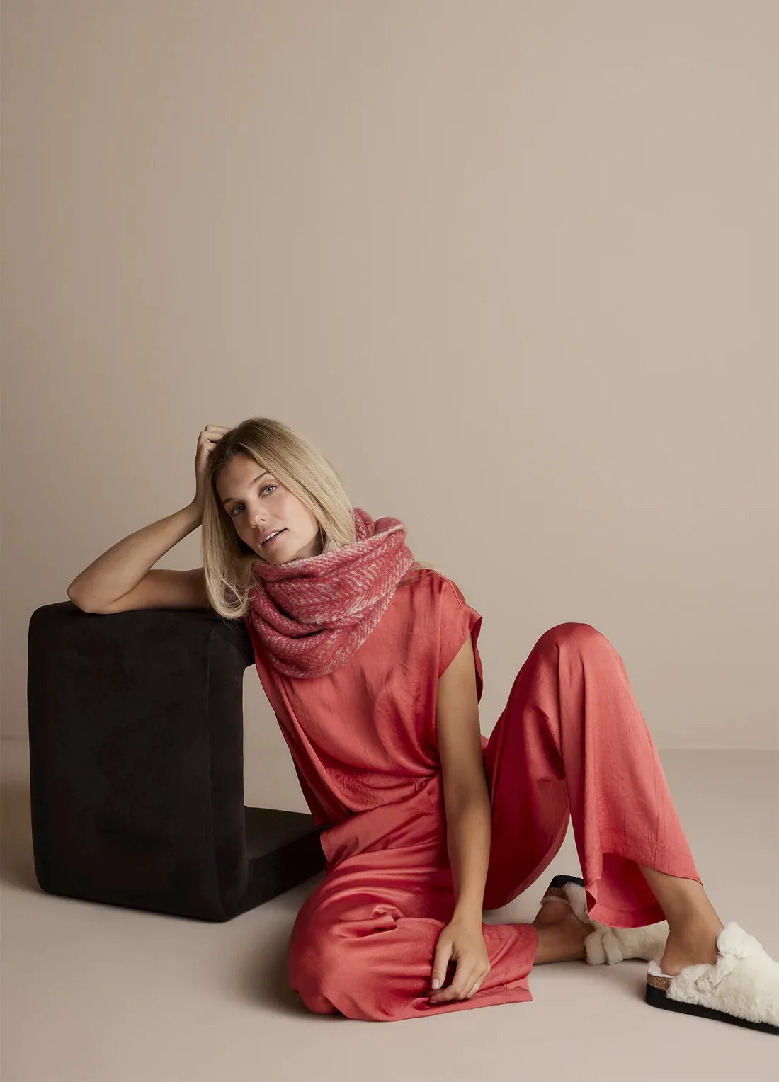 Summum Rouge Herringbone Scarf