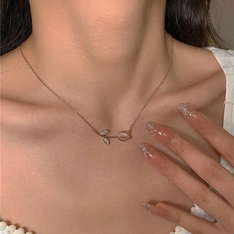 Sweet Trendy Opal Tulip Chain Necklace