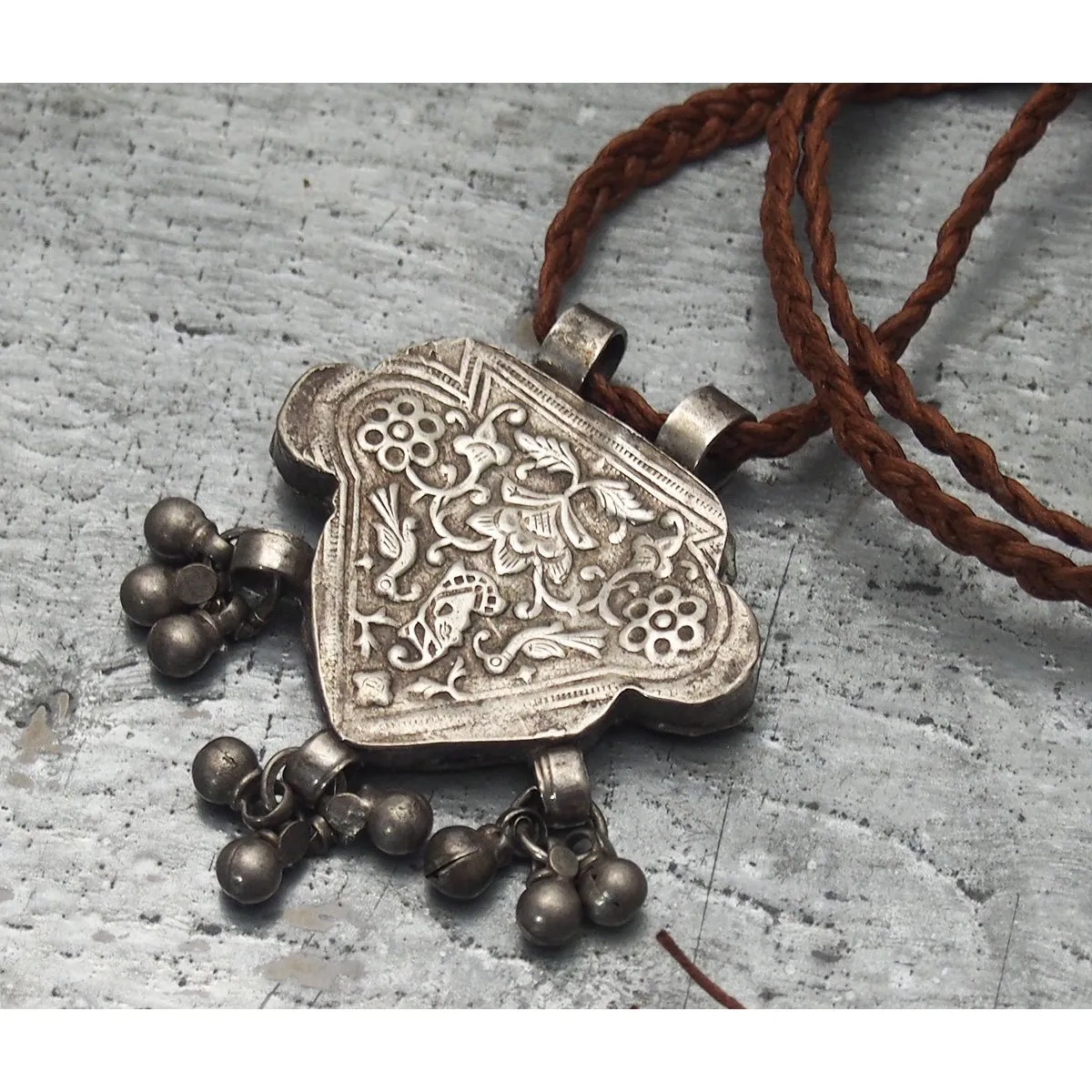 Tawidh / Tawiz Antique Silver Indian Floral Amulet Box