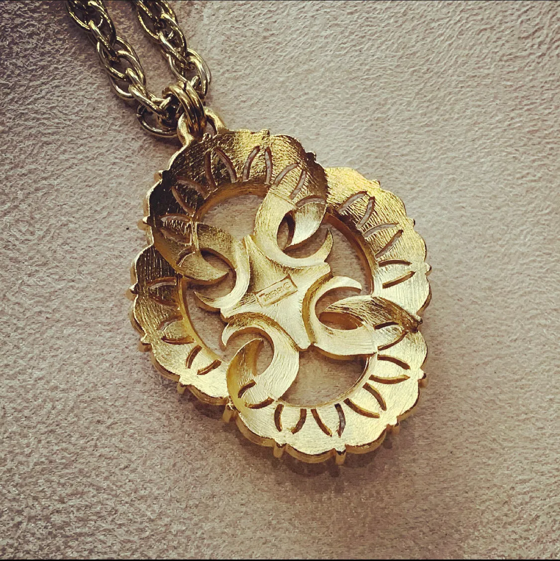 Trifari Sunburst Matt gold vintage pendant