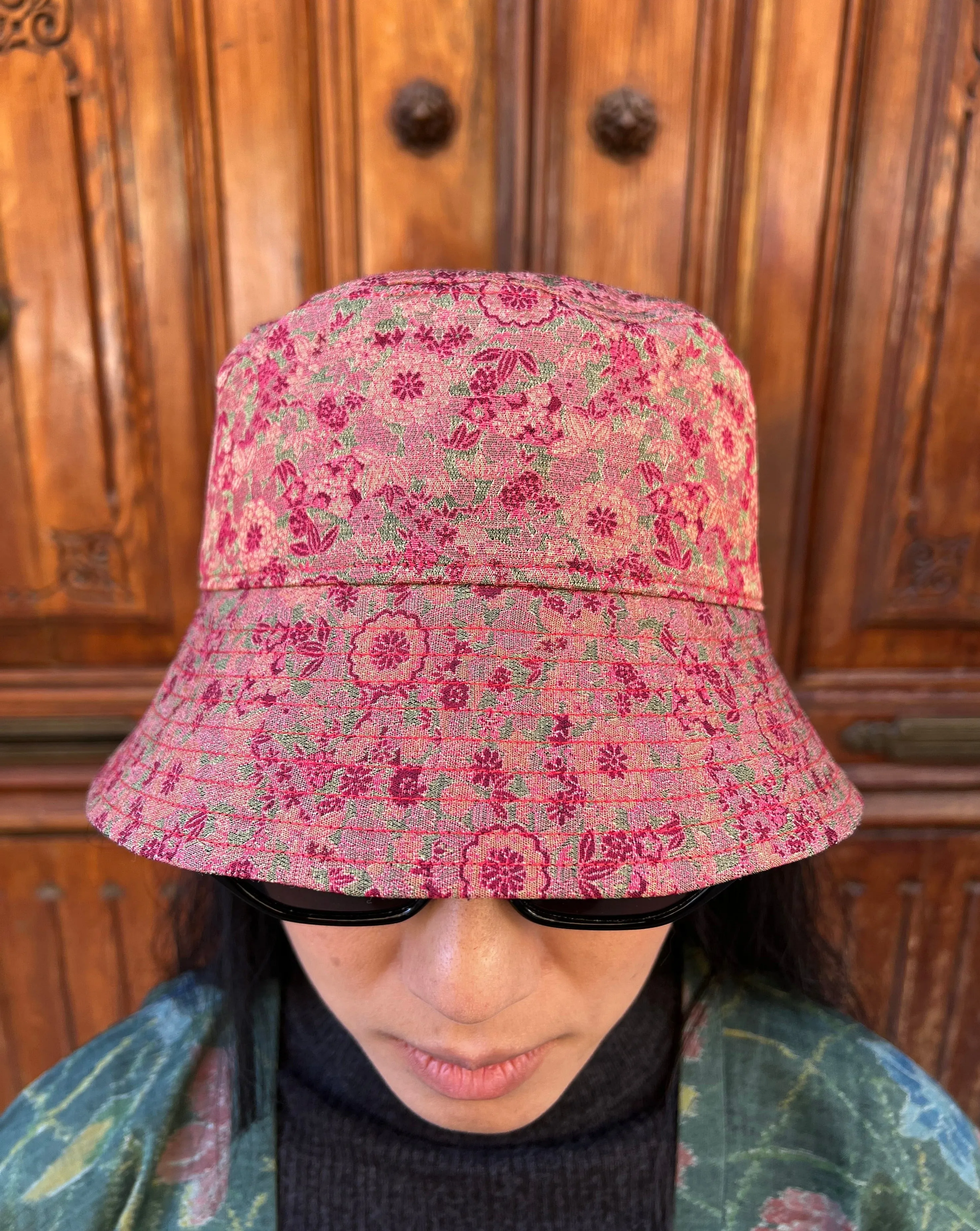 UPCYCLED KIMONO BUCKET HAT・AKA HANAGARA 赤花柄