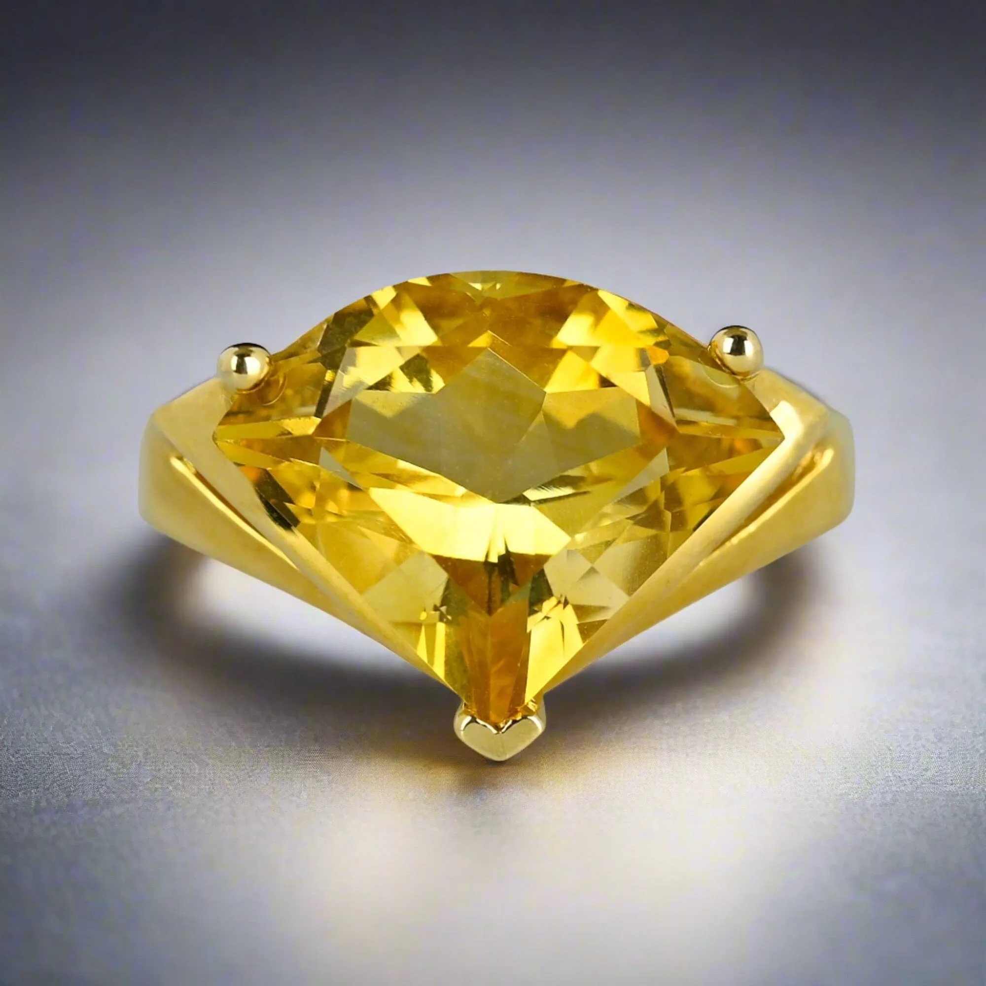 Vintage 14K Gold 6.5 CTW Trillion Cut Citrine Ring