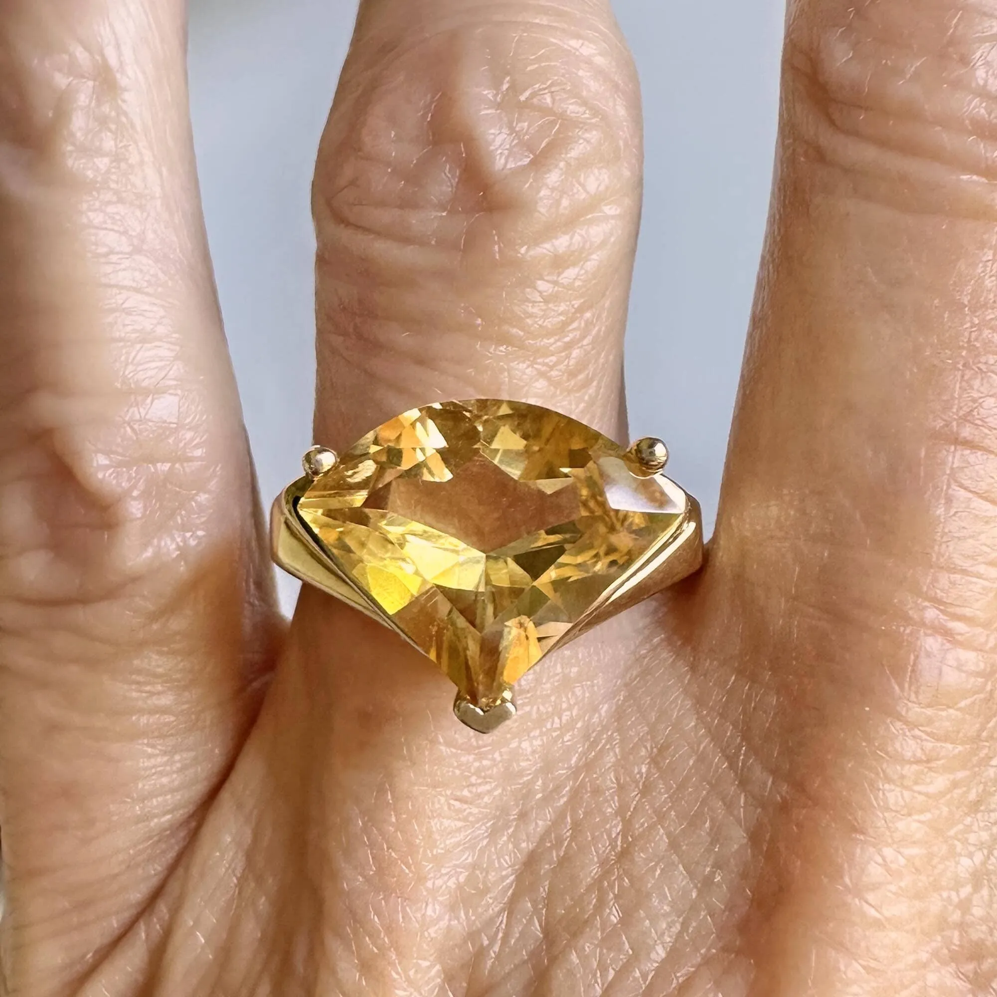 Vintage 14K Gold 6.5 CTW Trillion Cut Citrine Ring